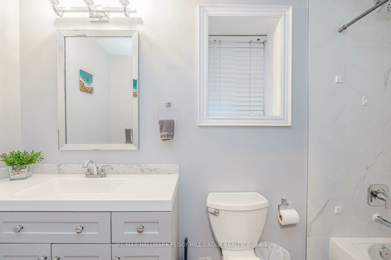 30, Hewitt, Georgian Drive, Barrie