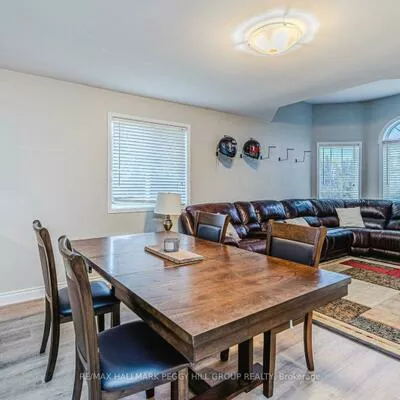 30, Hewitt, Georgian Drive, Barrie