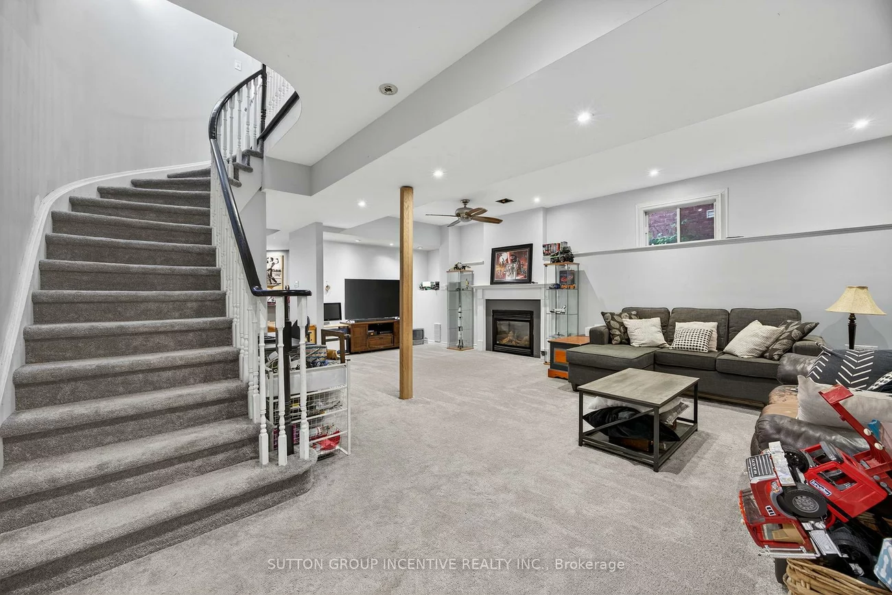 4, Dunnett, Ardagh, Barrie