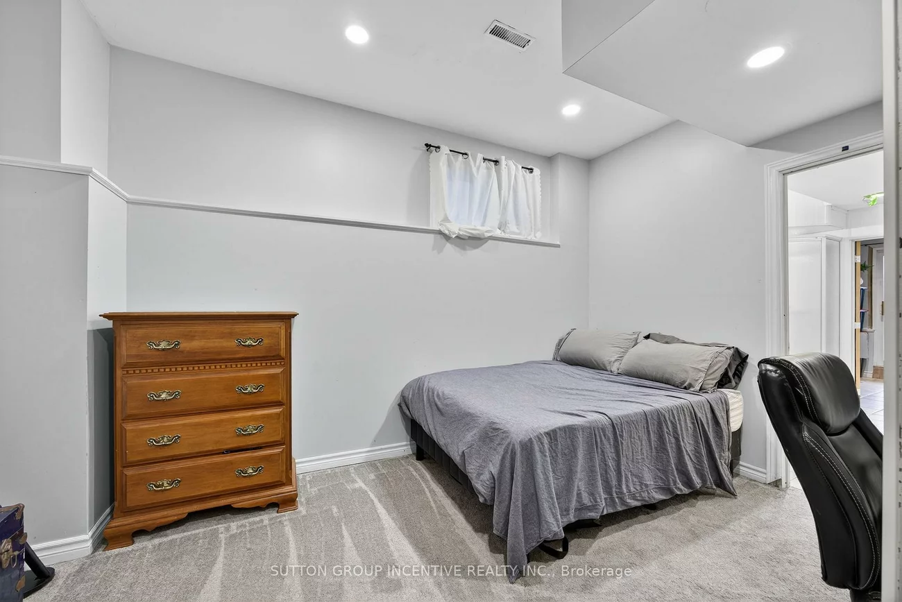 4, Dunnett, Ardagh, Barrie