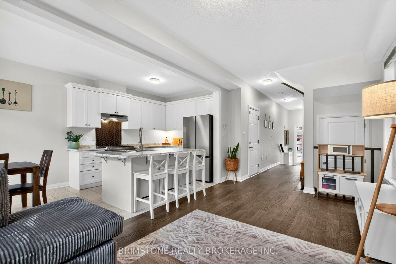 63, Copperhill, Painswick South, Barrie