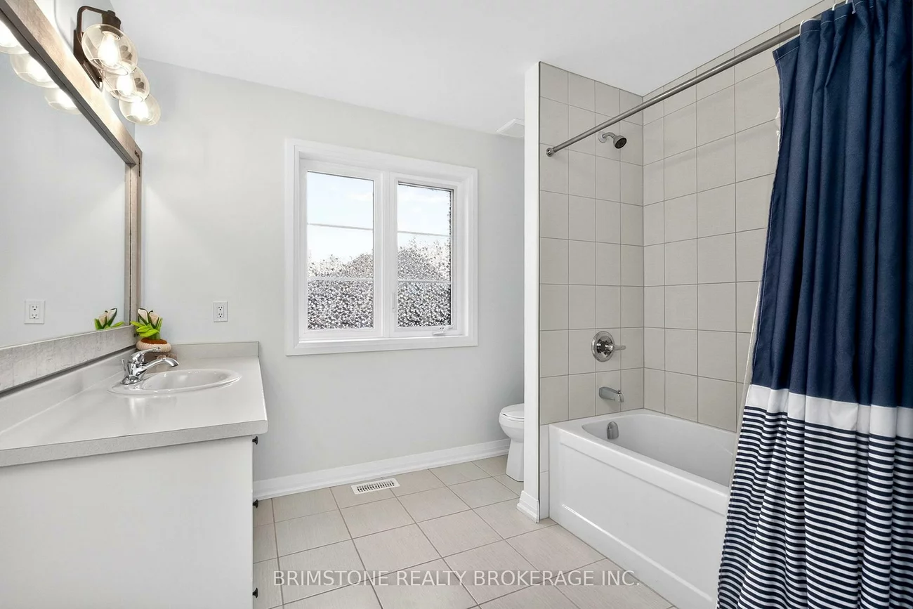 63, Copperhill, Painswick South, Barrie