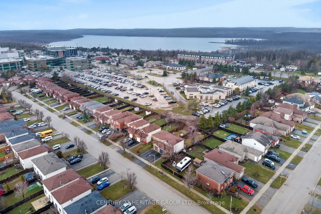 53, Dunsmore, Georgian Drive, Barrie