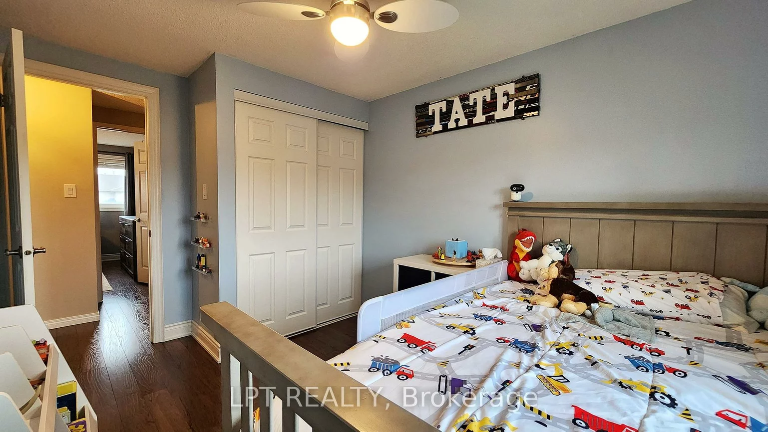 39, Raymond, Painswick South, Barrie