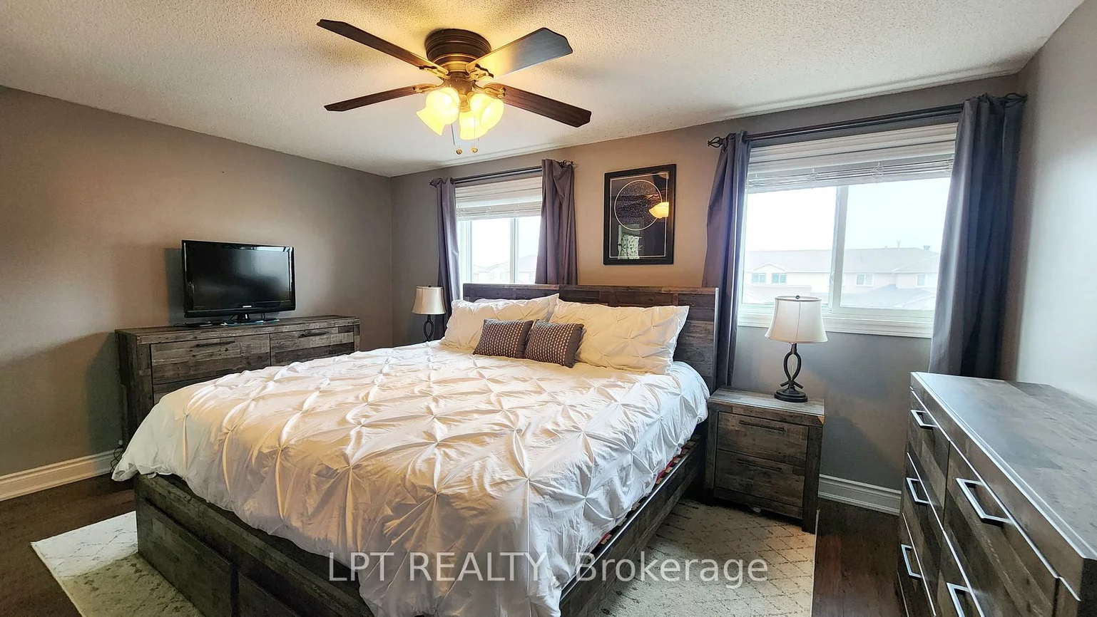 39, Raymond, Painswick South, Barrie