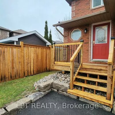 39, Raymond, Painswick South, Barrie