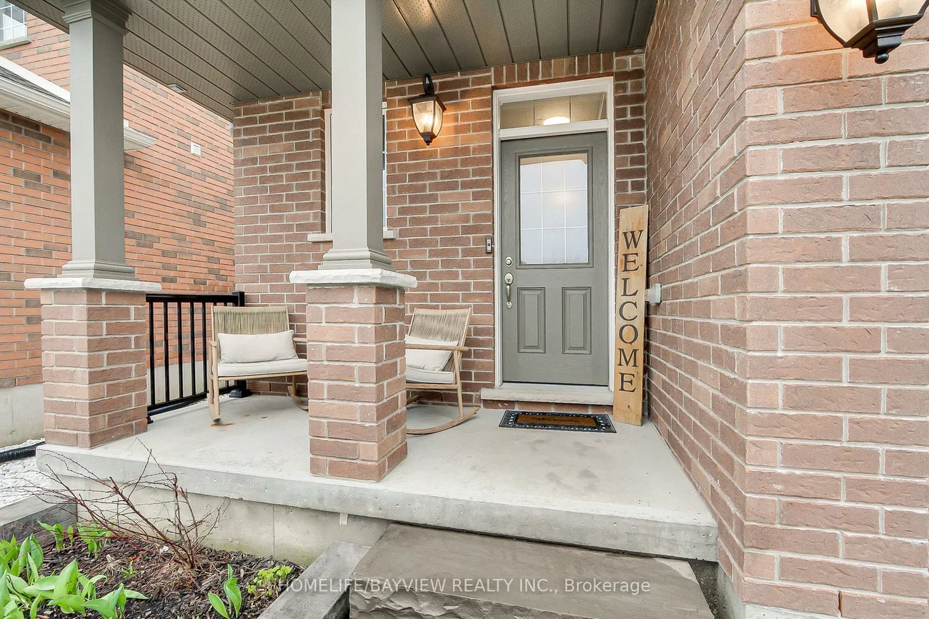 35, Booth, Painswick South, Barrie