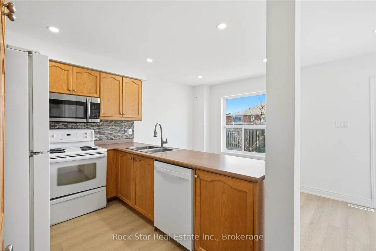 20, Knupp, Edgehill Drive, Barrie