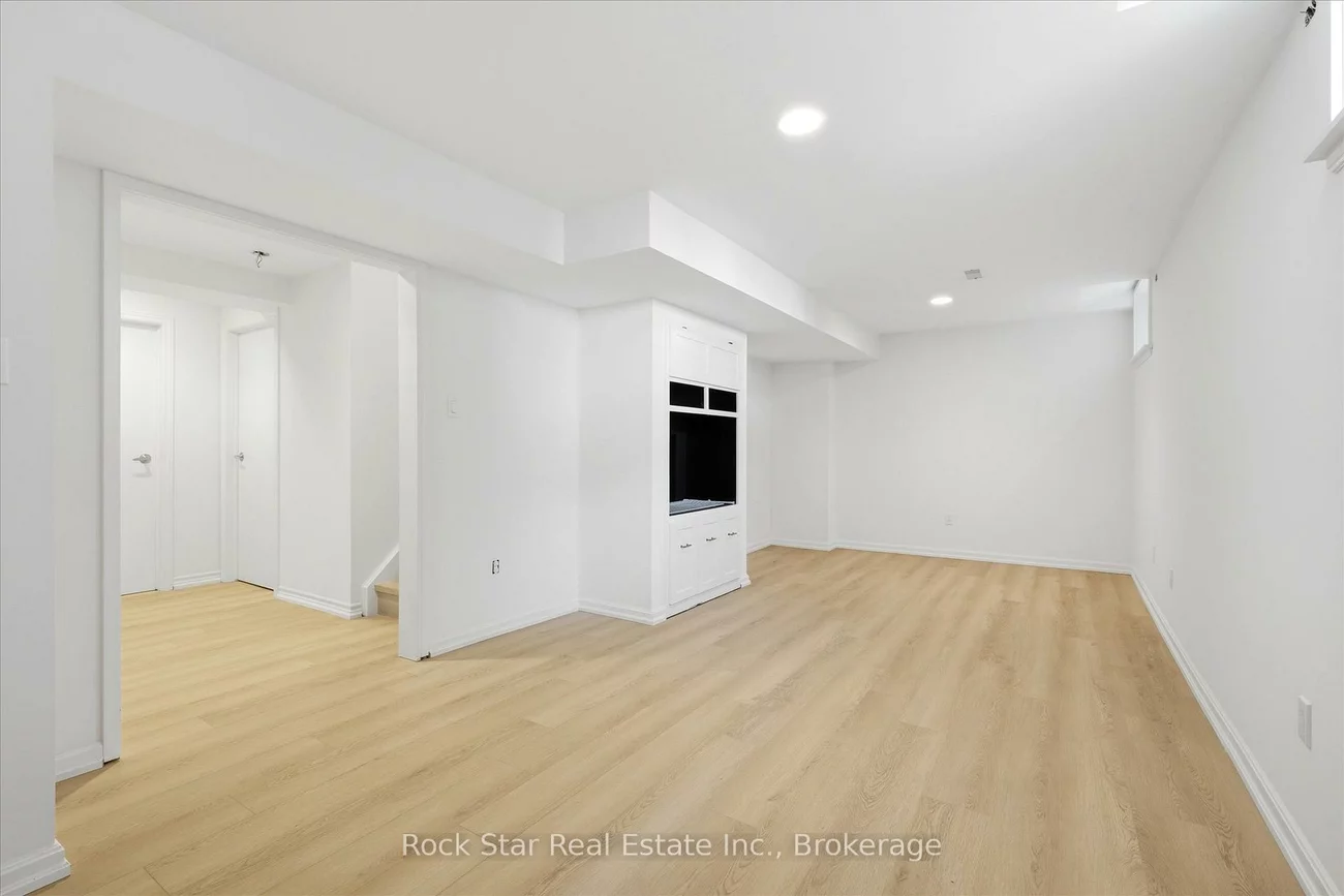 20, Knupp, Edgehill Drive, Barrie