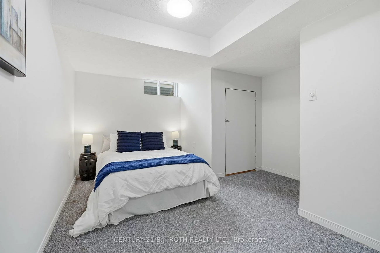 130, Athabaska, Holly, Barrie