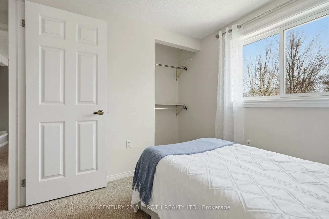 130, Athabaska, Holly, Barrie