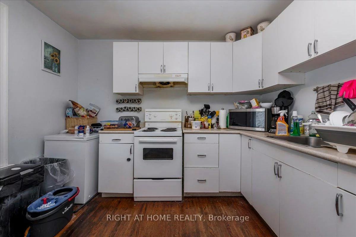 29, Peel, Codrington, Barrie