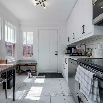 29, Peel, Codrington, Barrie