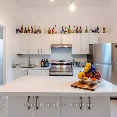 59, Mary, City Centre, Barrie