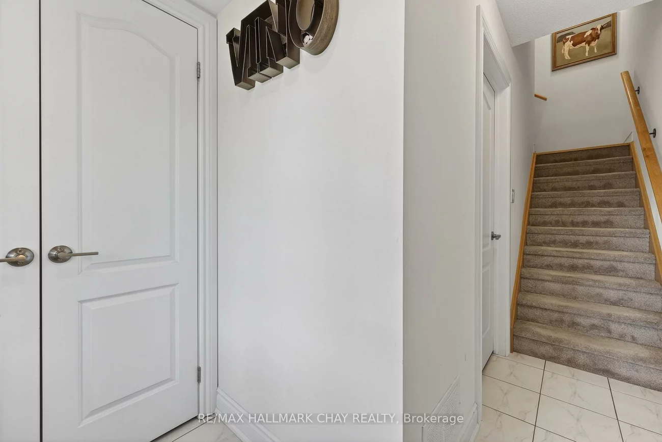 39, Kodiak, Rural Barrie Southwest, Barrie