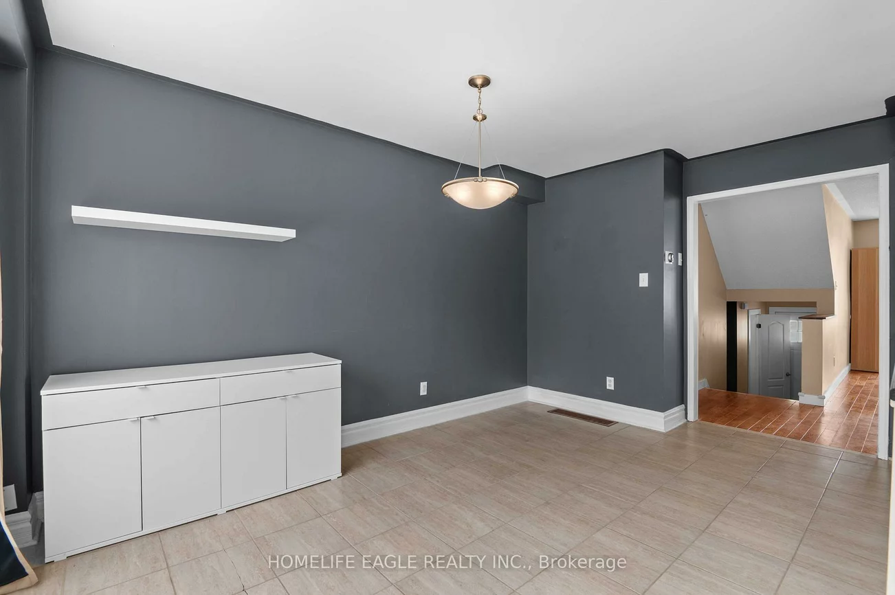 273, Ferndale, Ardagh, Barrie