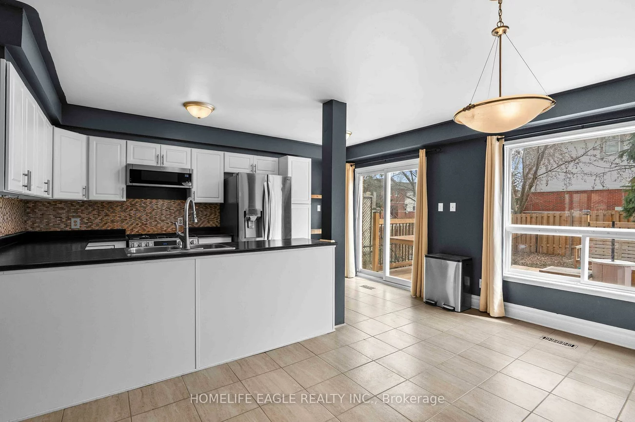 273, Ferndale, Ardagh, Barrie