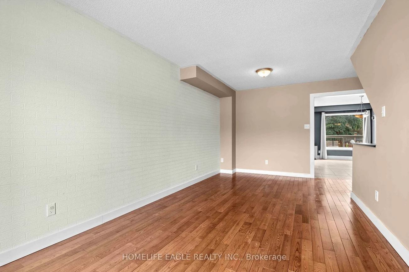 273, Ferndale, Ardagh, Barrie