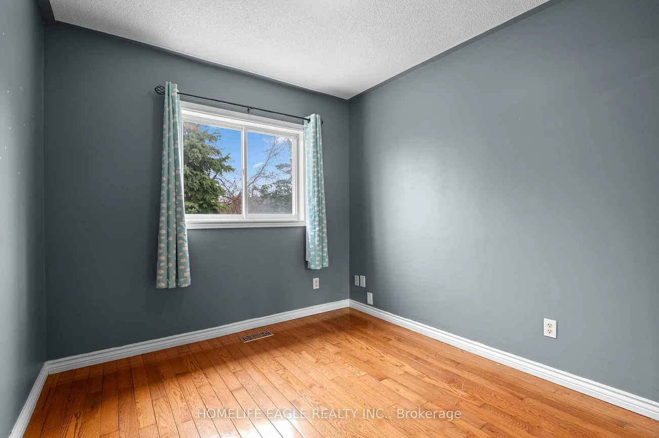 273, Ferndale, Ardagh, Barrie