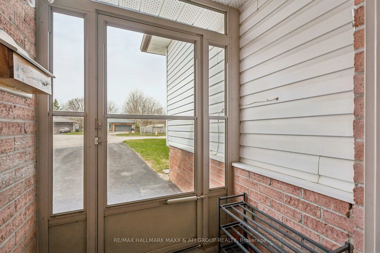 11, Charlotte, Letitia Heights, Barrie
