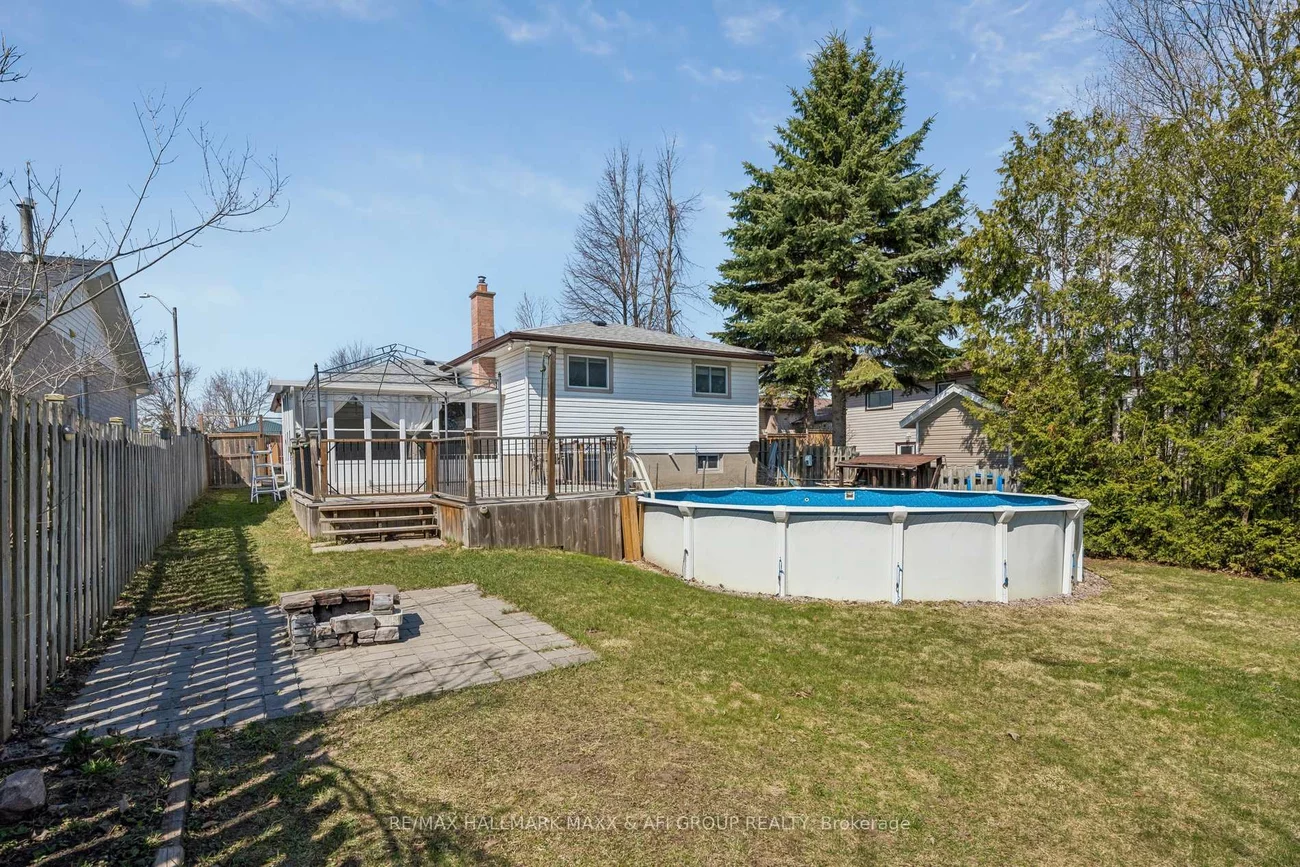11, Charlotte, Letitia Heights, Barrie