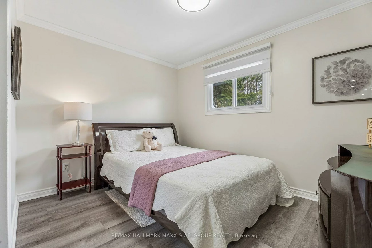 11, Charlotte, Letitia Heights, Barrie