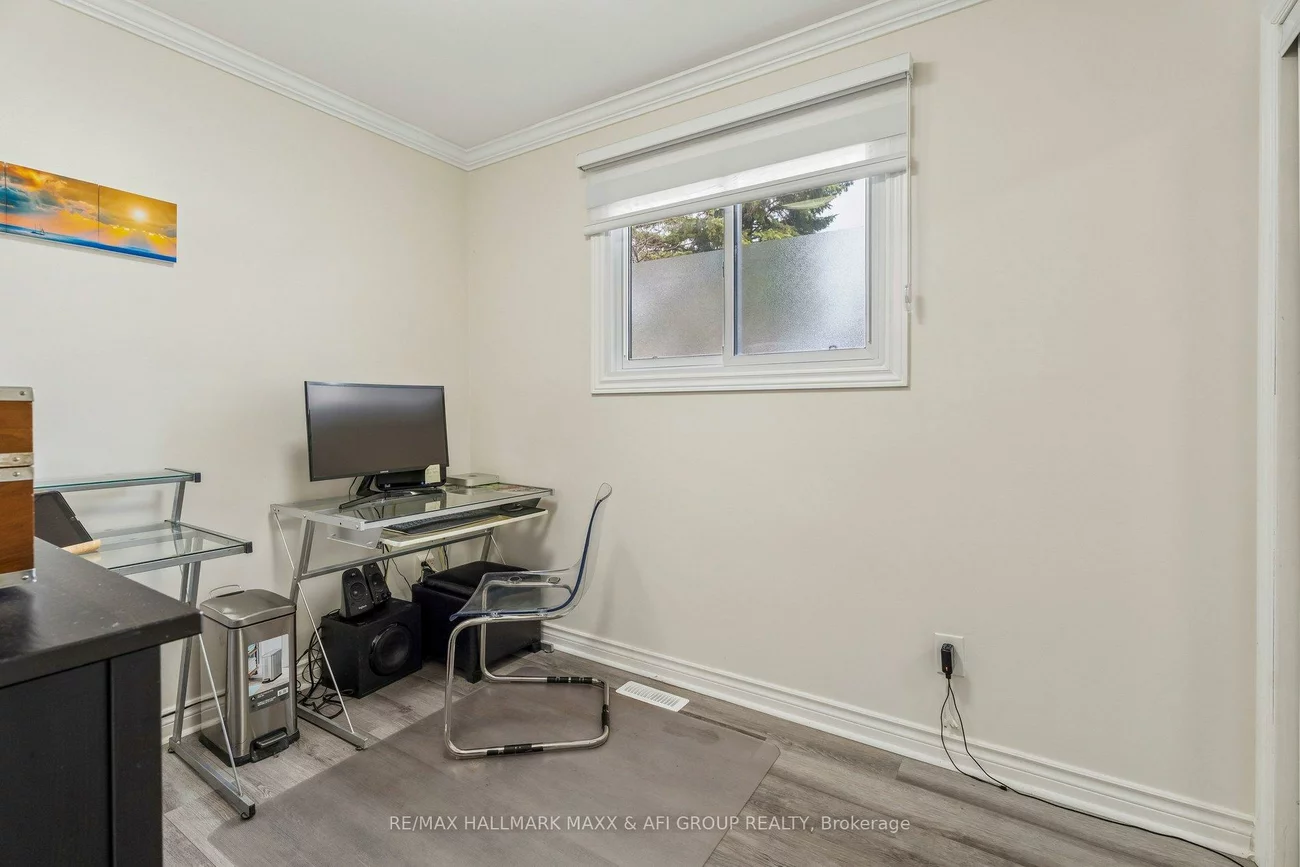 11, Charlotte, Letitia Heights, Barrie