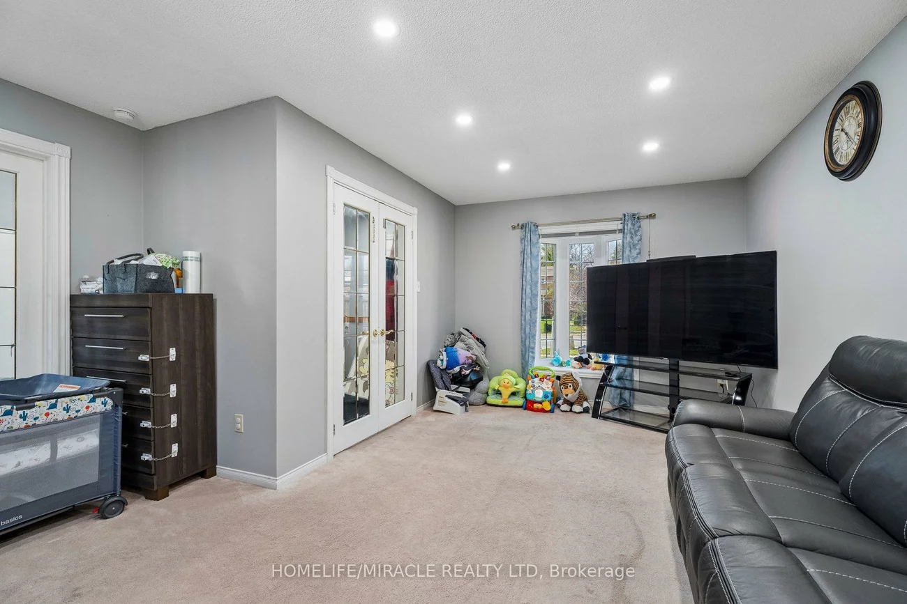 77, Livingstone, Sunnidale, Barrie