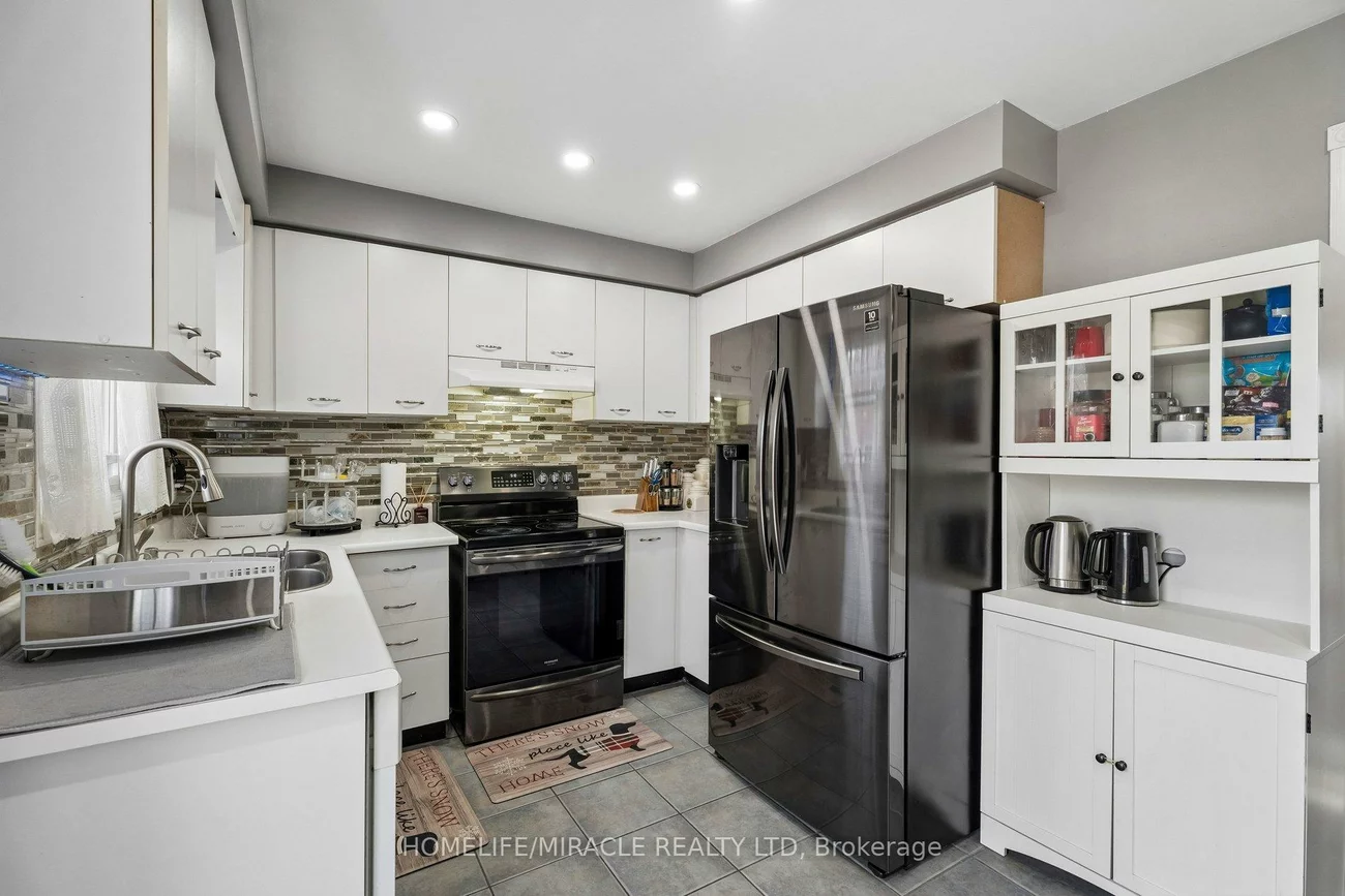 77, Livingstone, Sunnidale, Barrie