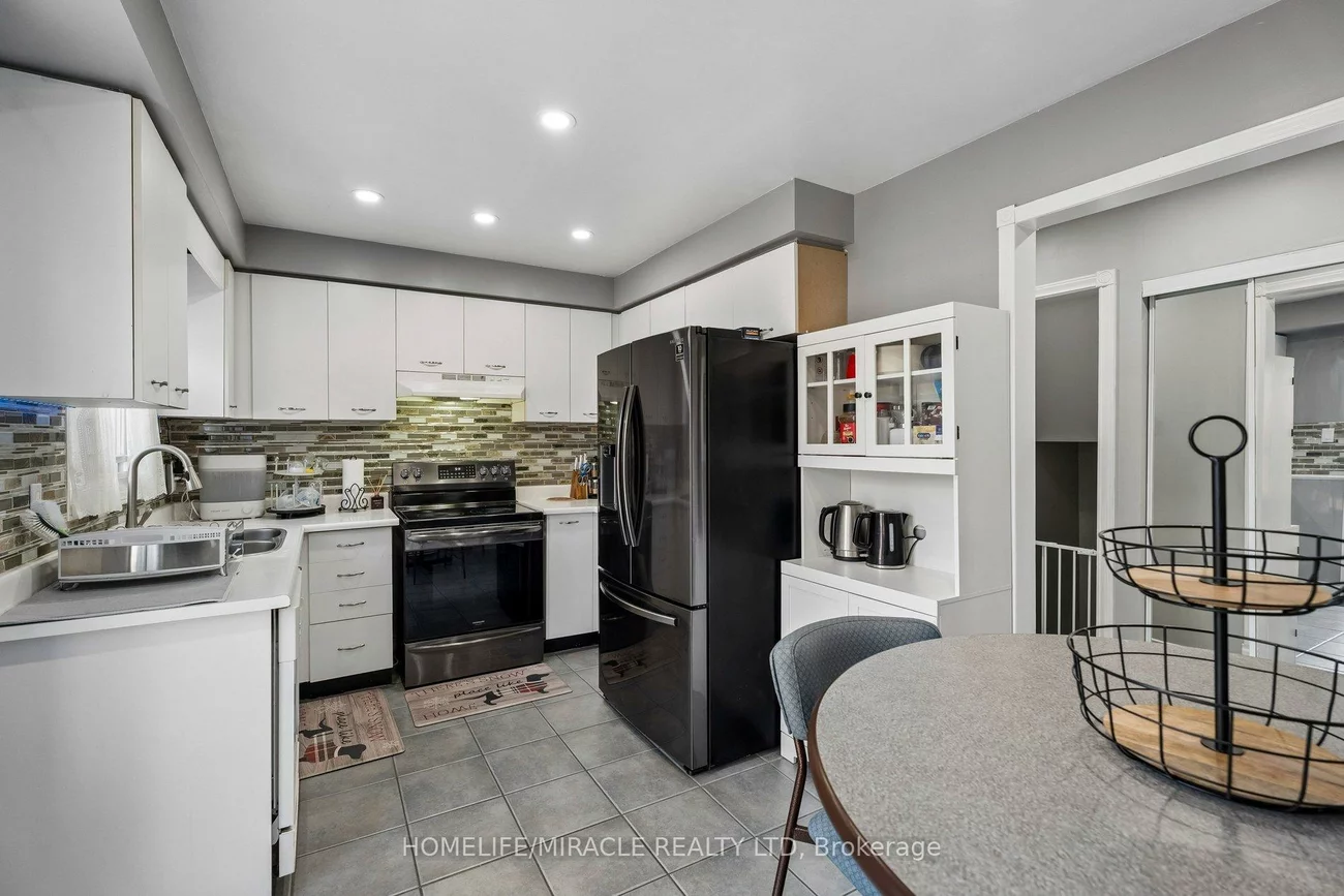 77, Livingstone, Sunnidale, Barrie