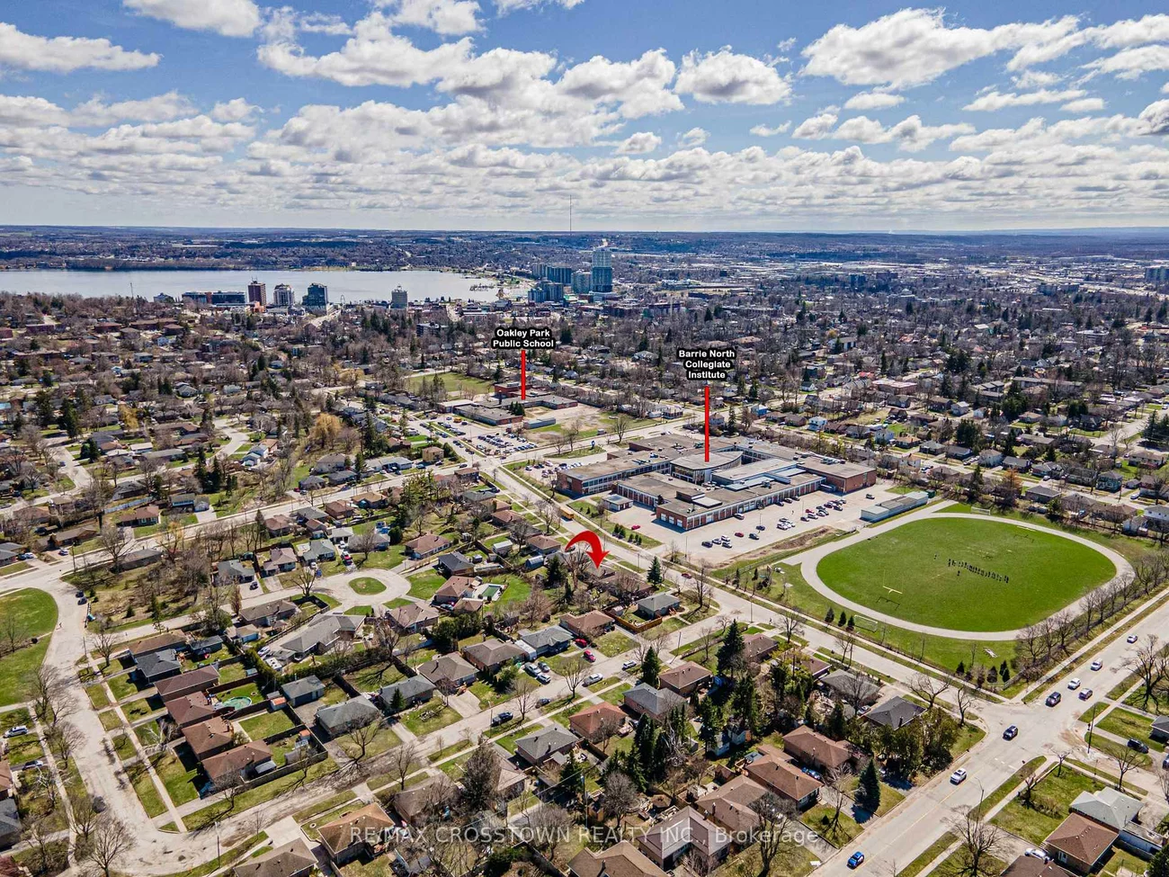 55, Davidson, Wellington, Barrie