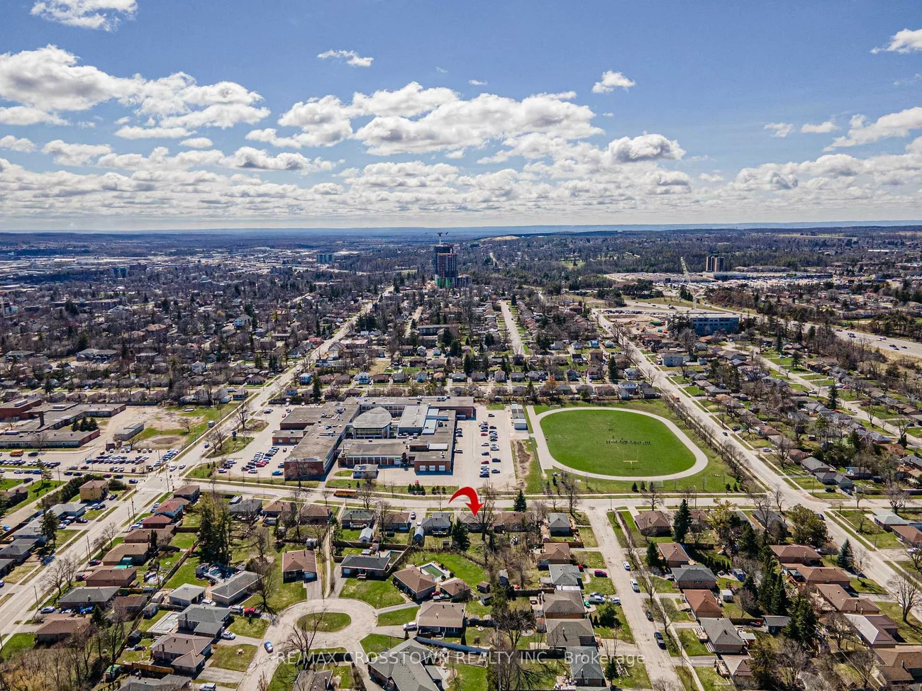 55, Davidson, Wellington, Barrie
