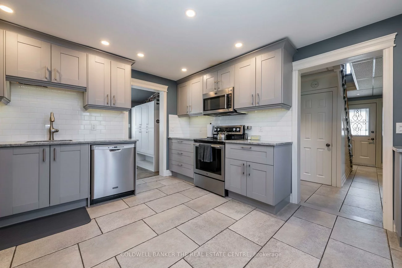 46, Park, Queen's Park, Barrie