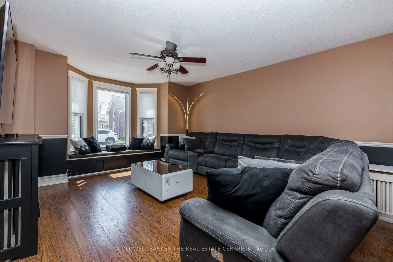 46, Park, Queen's Park, Barrie