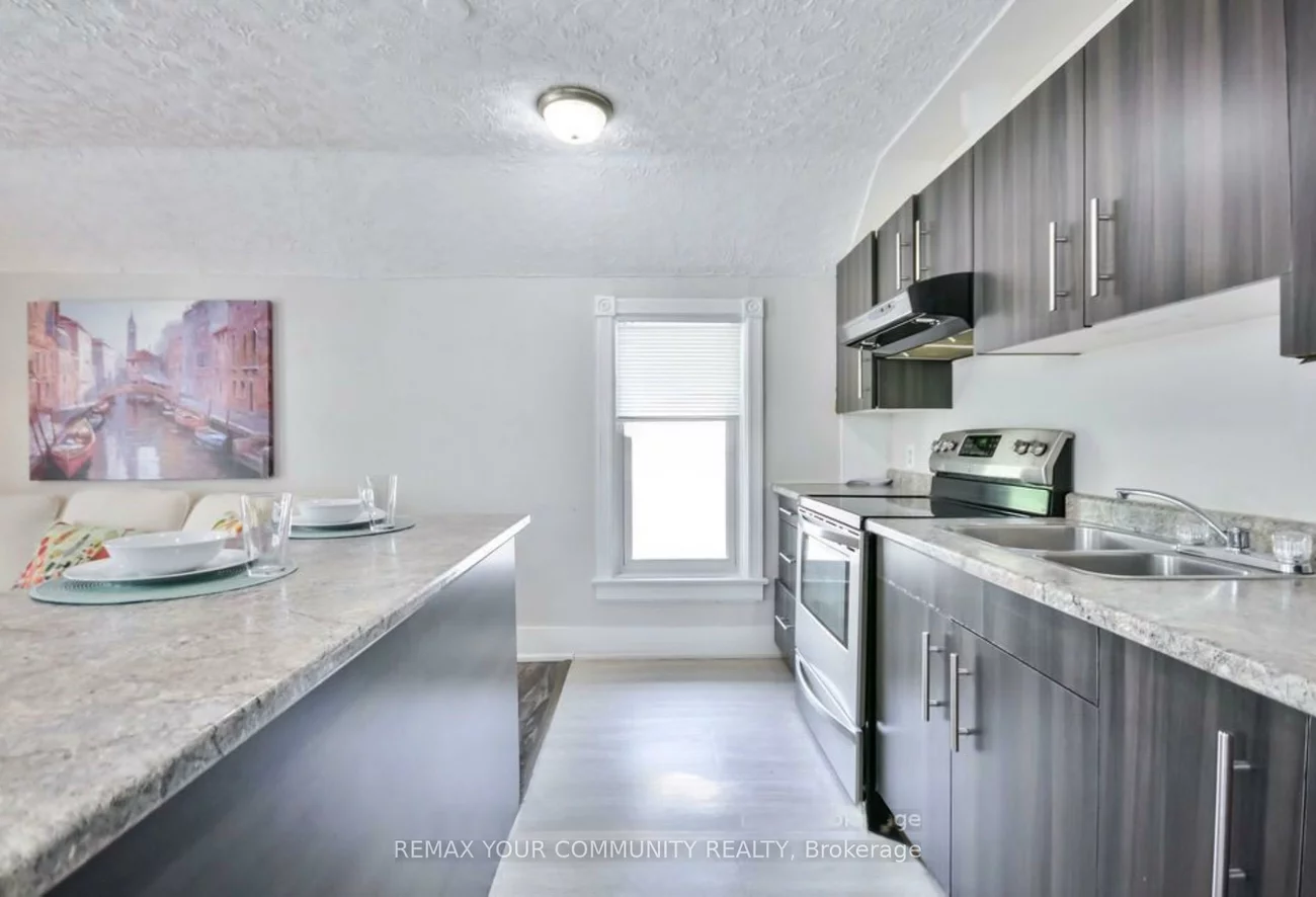 30, Tiffin, Allandale Centre, Barrie