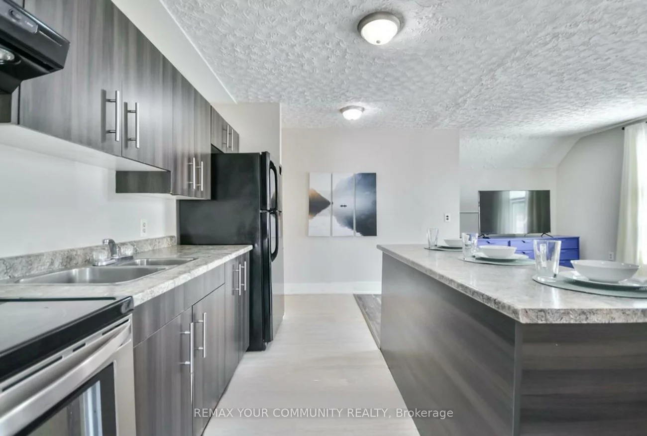 30, Tiffin, Allandale Centre, Barrie