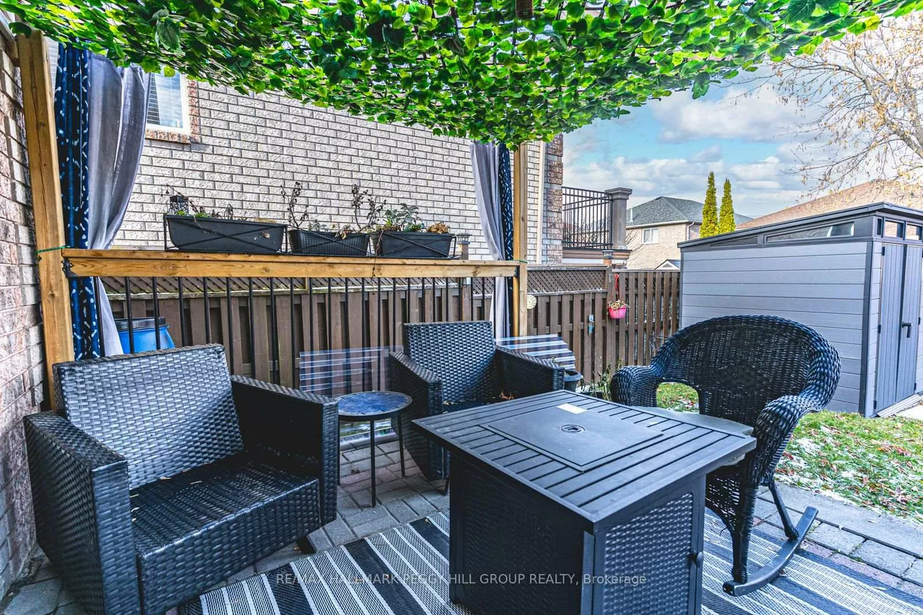 222, Country, Painswick South, Barrie