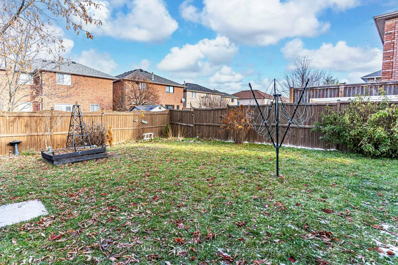 222, Country, Painswick South, Barrie