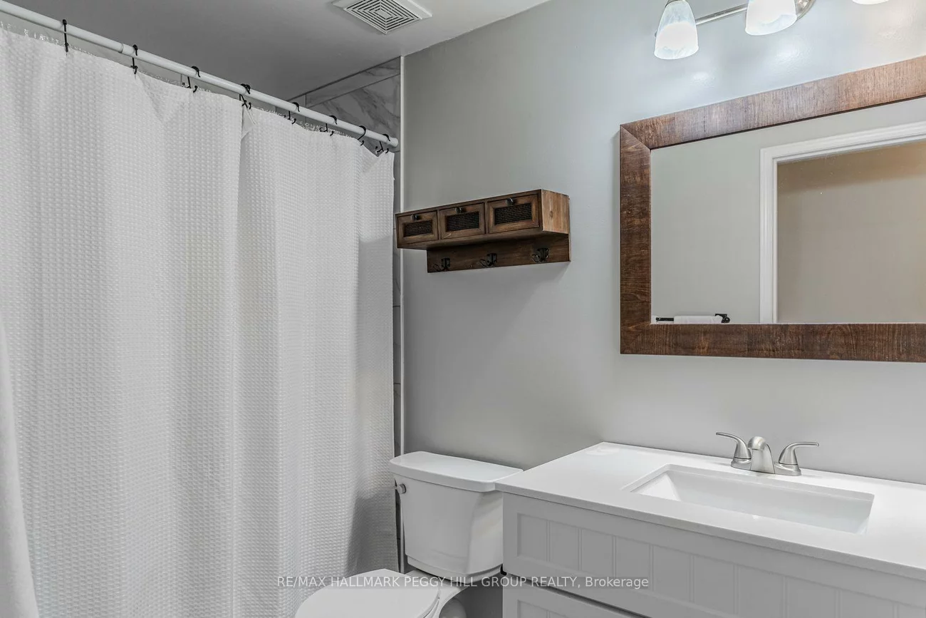 222, Country, Painswick South, Barrie