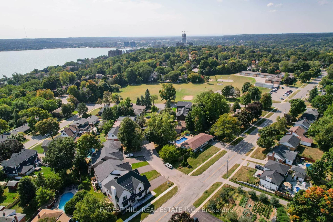 271, Codrington, Codrington, Barrie