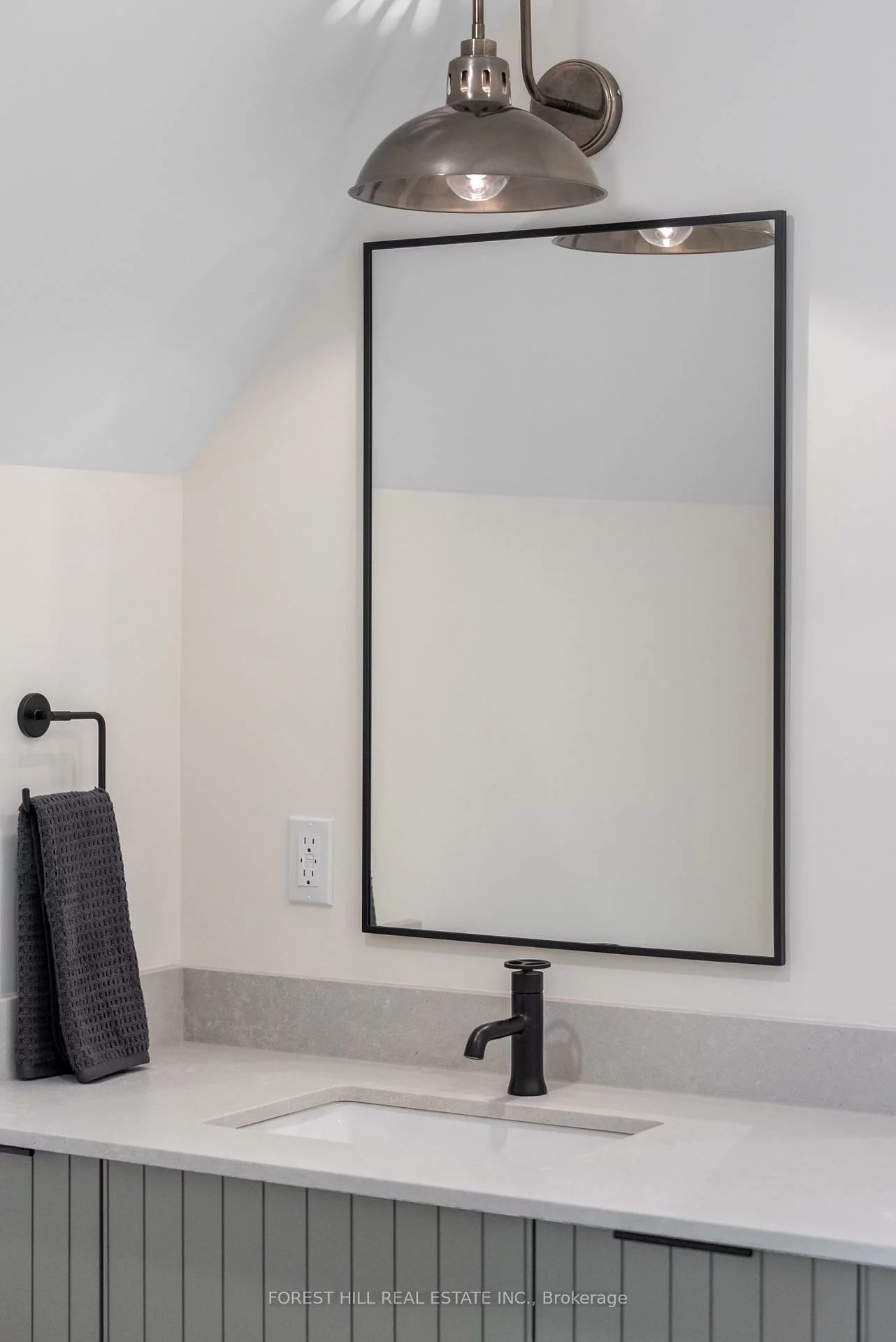 271, Codrington, Codrington, Barrie