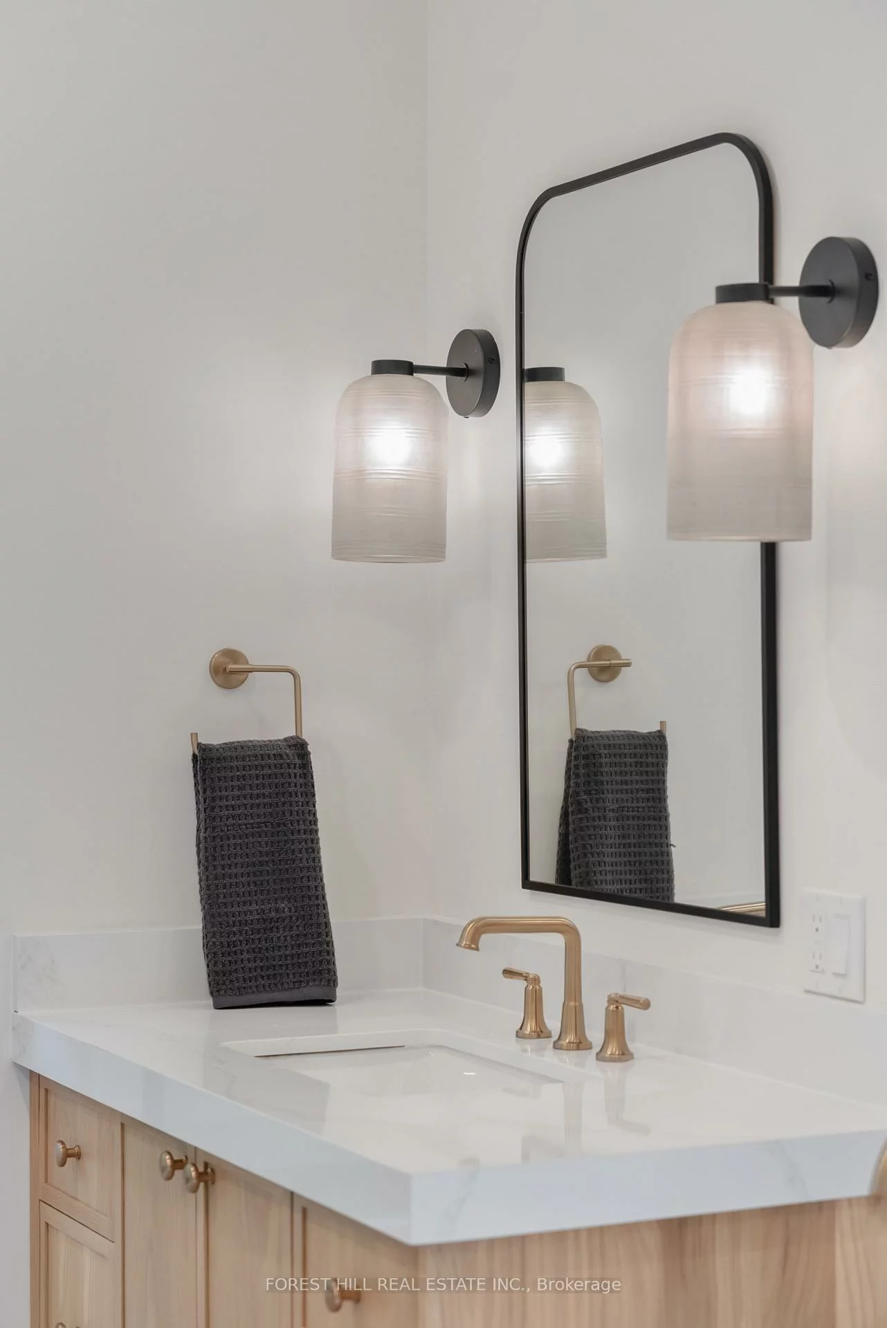 271, Codrington, Codrington, Barrie