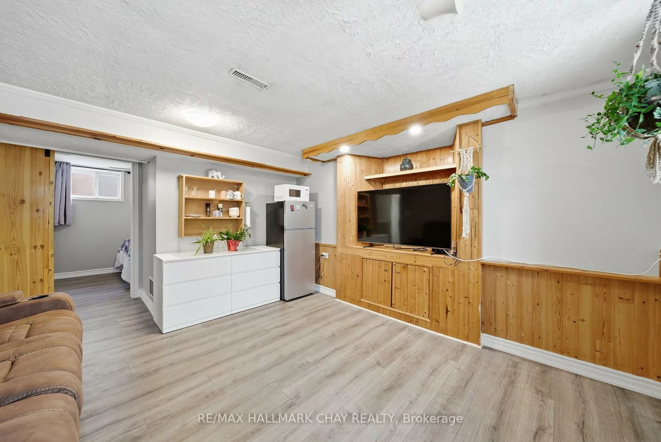 5, Austen, Letitia Heights, Barrie