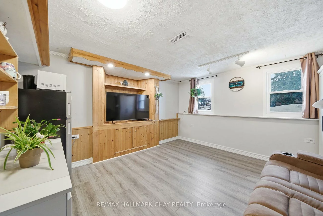 5, Austen, Letitia Heights, Barrie