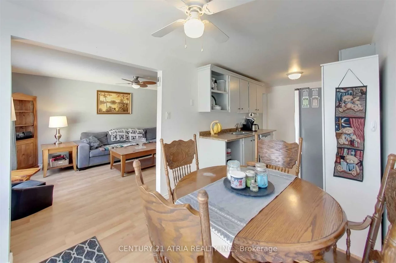 27, Dickens, Letitia Heights, Barrie