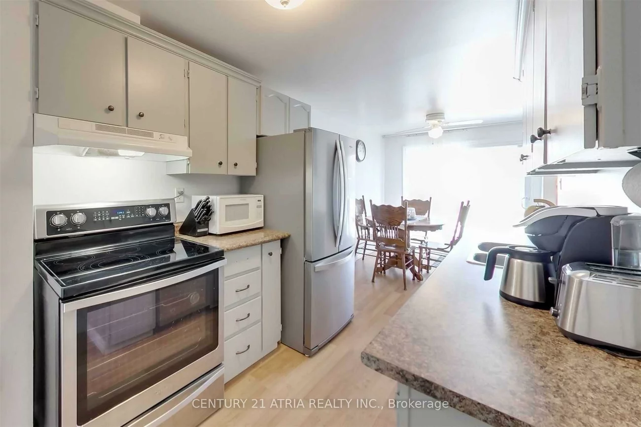 27, Dickens, Letitia Heights, Barrie