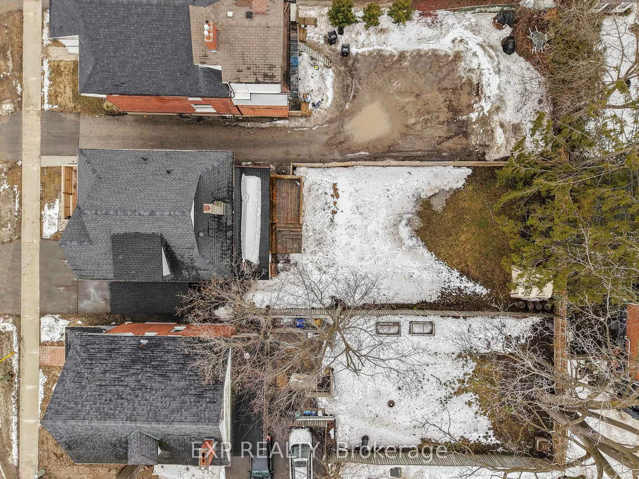 36, Sophia, Queen's Park, Barrie