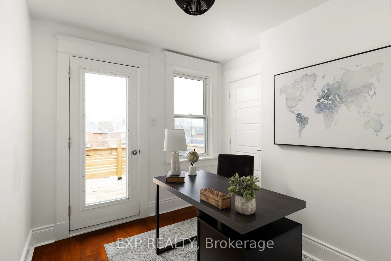 36, Sophia, Queen's Park, Barrie