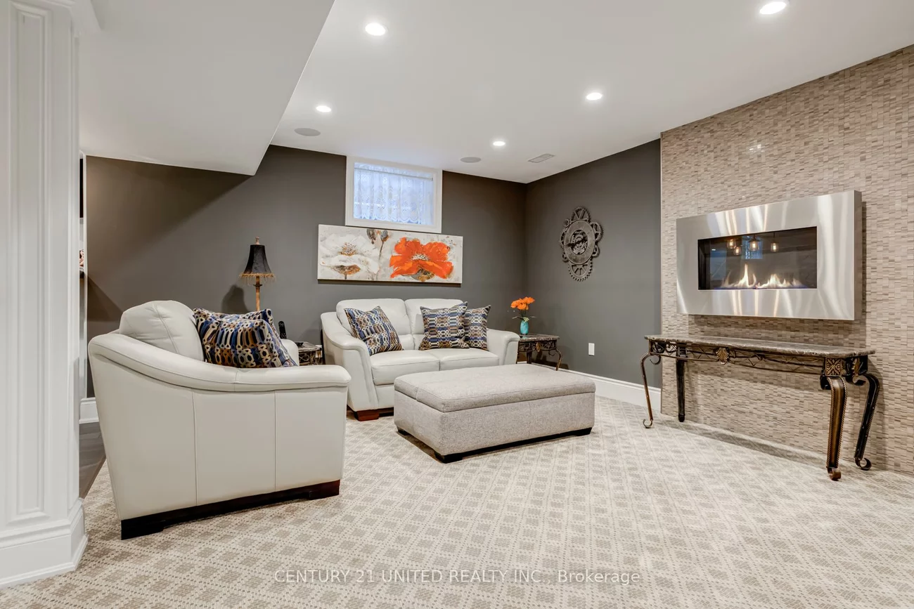 36, Auburn, Ardagh, Barrie