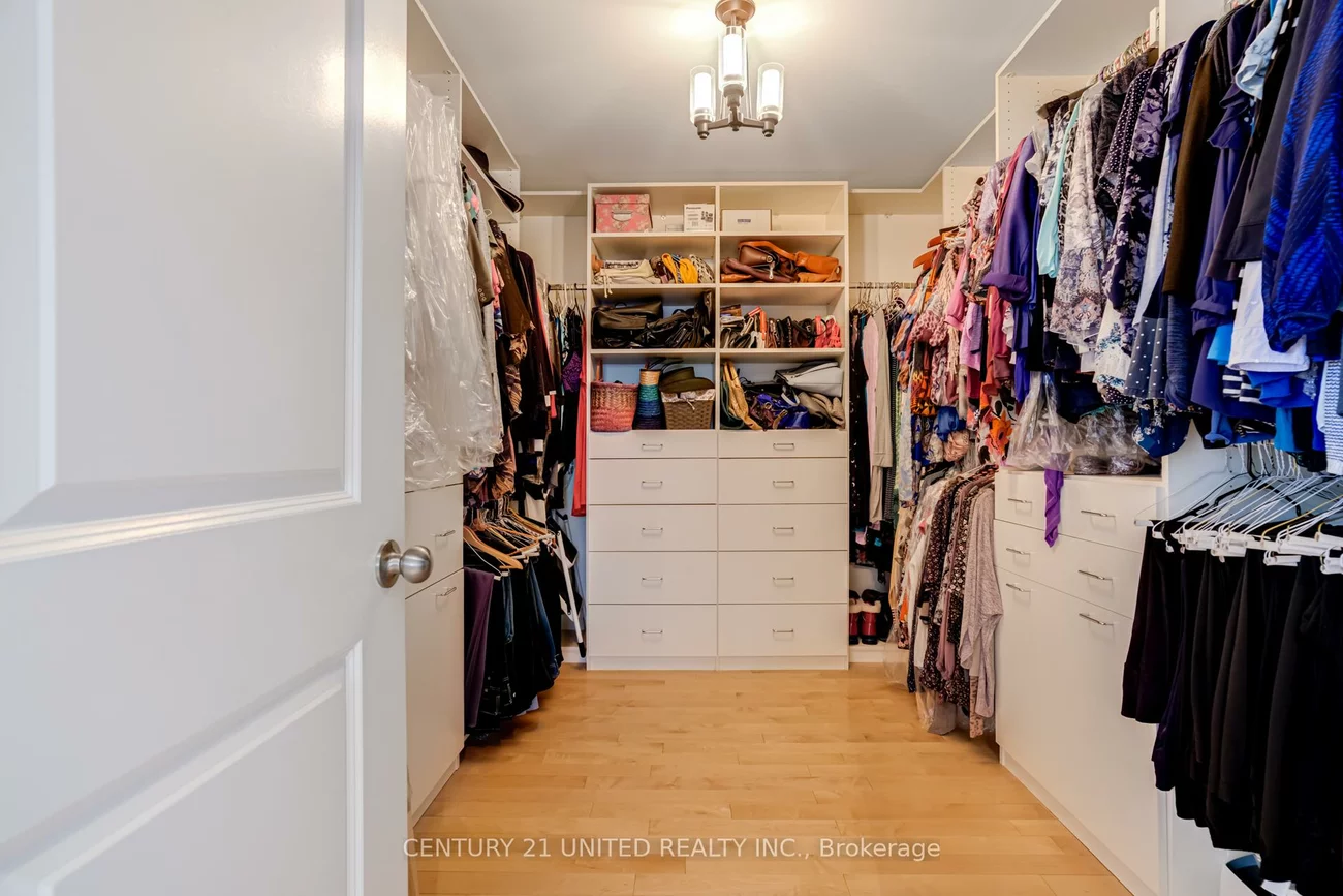 36, Auburn, Ardagh, Barrie